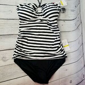 Michael kors black white 2 piece swimsuit sz M. TAG REMOVED but not worn.
